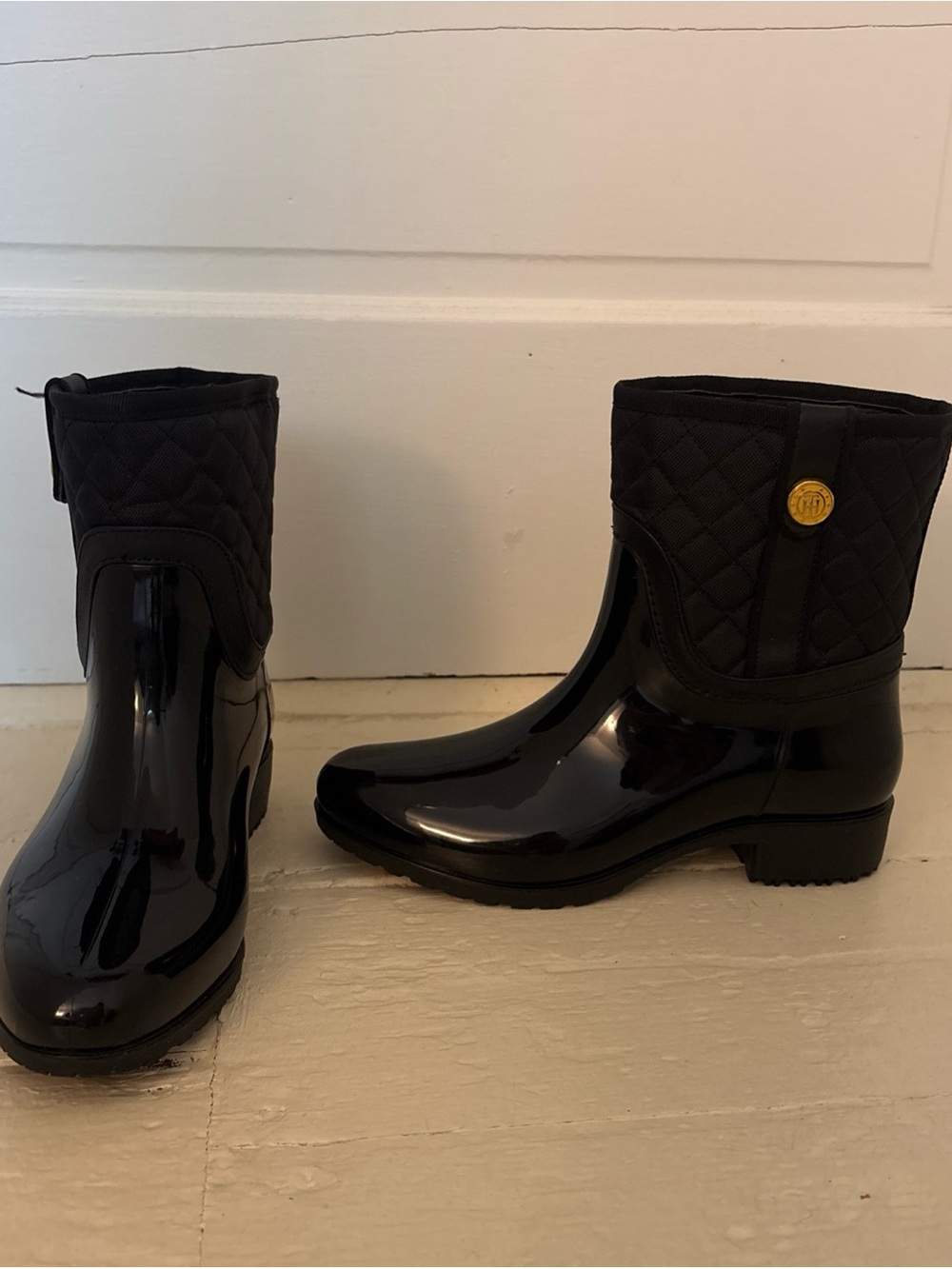 Tommy Hilfiger Black Quilted Gloss Rain Ankle Boots